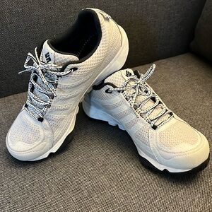 Columbia Out Dry Hiking Shoes